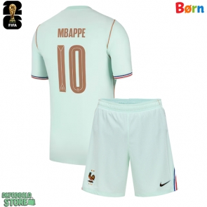 Frankrig Kylian Mbappe #10 Replika Babytøj Udebanesæt Børn VM 2026 Kortærmet (+ Korte bukser)